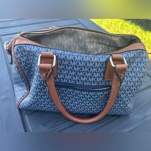 Michael Kors hand bag